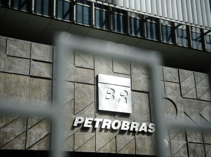 Corte trabalhista suspendeu repasse mensal de verbas à (FUP) e a 13 sindicatos de petroleiros