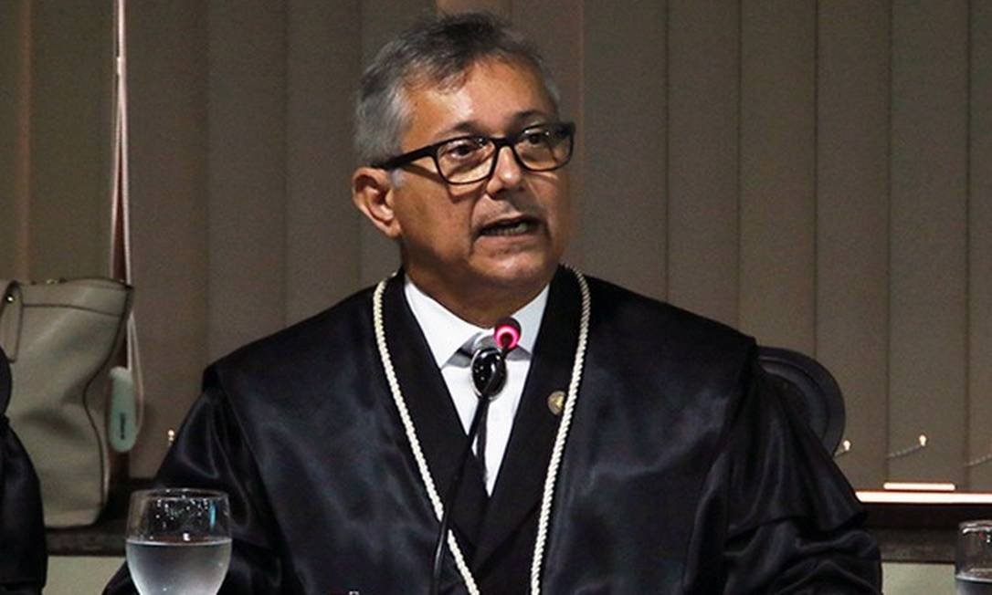 Procurador saí da ouvidoria-geral