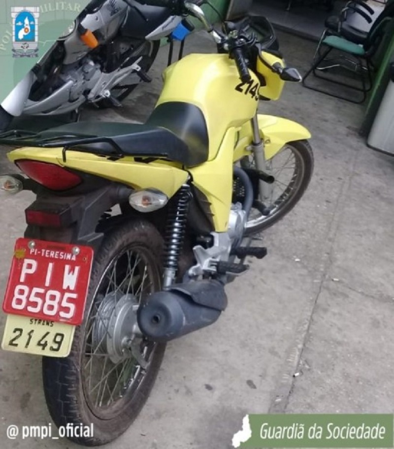 Motocicleta recuperada pela Polícia