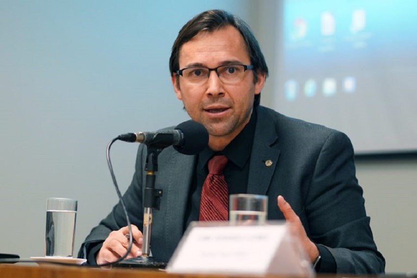 Para o relator, Vavá Martins "eventuais restrições podem ser estipuladas quando houver perigo à segurança"