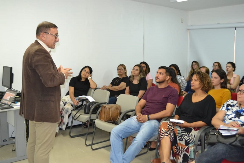 Representantes da  Secretaria de Políticas Públicas para Mulheres (SMPM)