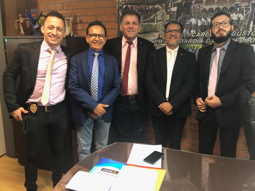 Reunião com os deputados autores da PEC da Polícia Penal do Piauí