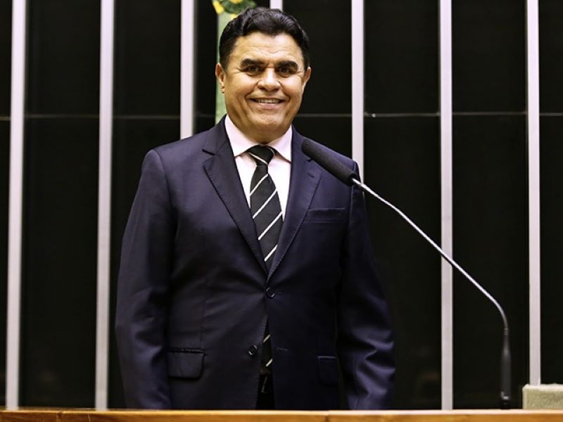 STF afasta deputado federal