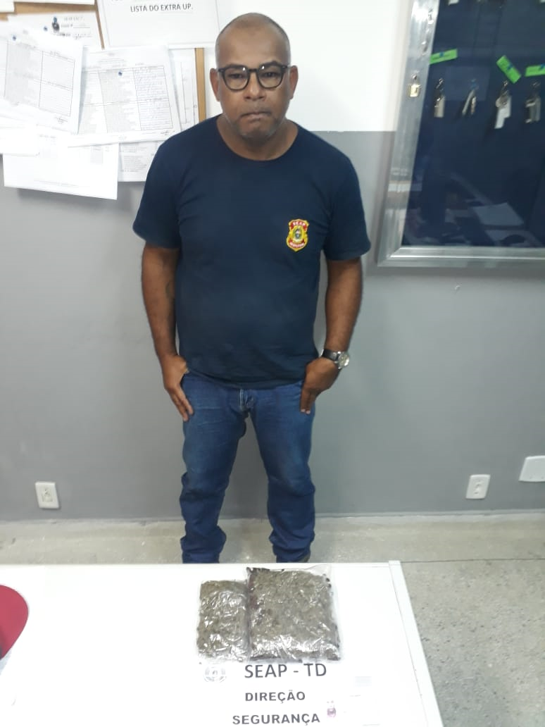 Agente é preso em flagrante com droga em Unidade Penal