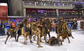 Estácio homenageia origem da humanidade na Sapucaí