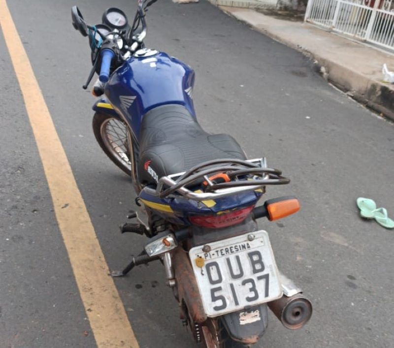 Motocicleta apreendida esta sexta (28) no Parque Piauí