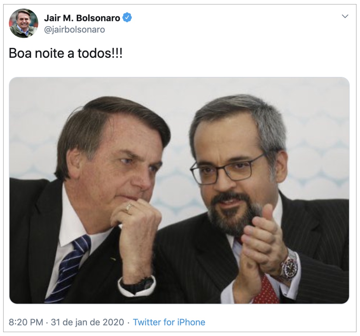 Tweet do presidente em apoio ao ministro da educação