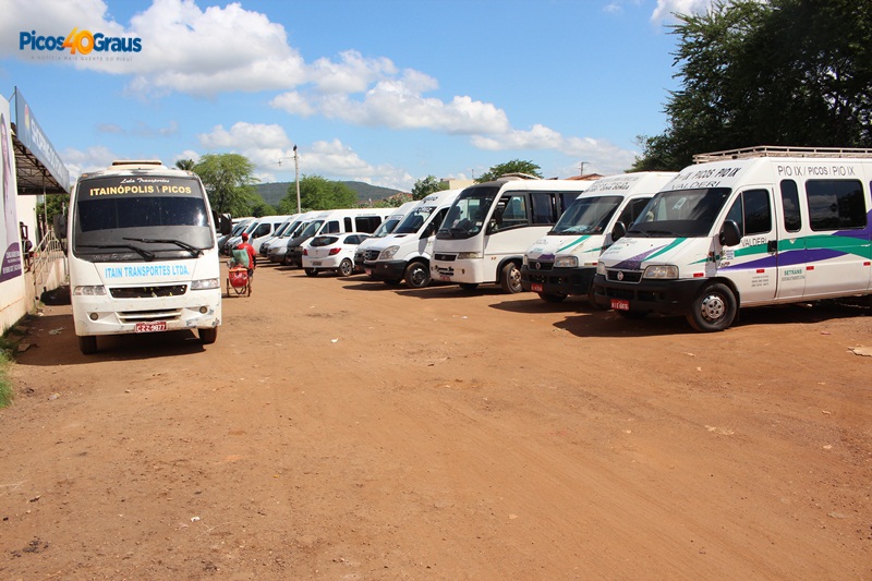 Vários veículos já foram arrombados enquanto estavam estacionados no local