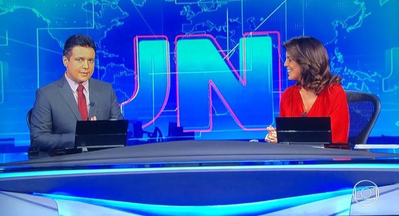 Marcelo Magno apresenta JN na Globo com Mariana Gross