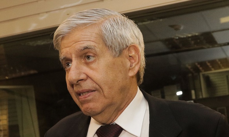 O ministro do GSI tem 72 anos e, por causa da idade, está dentro do grupo de risco da doença.