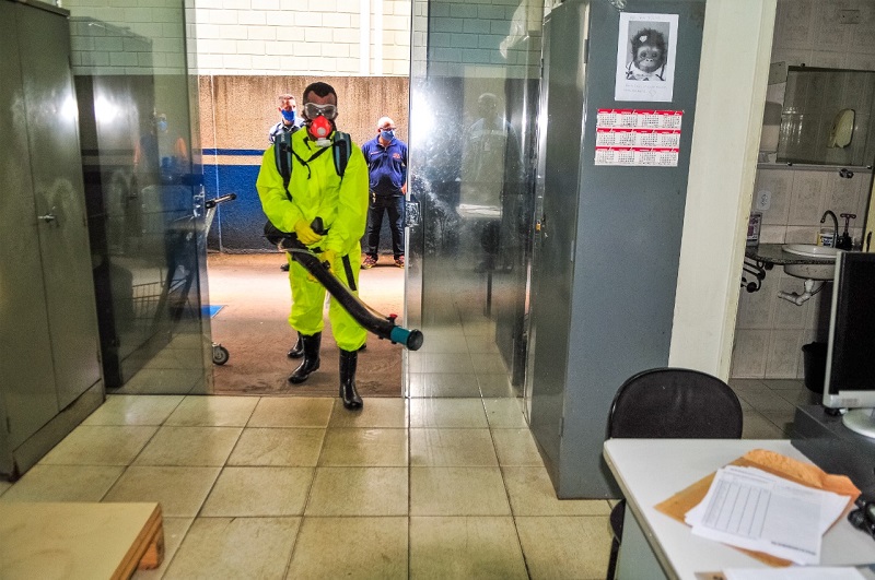 Além do trabalho de desinfecção, o Complexo Penitenciário da Papuda também já está sendo equipado