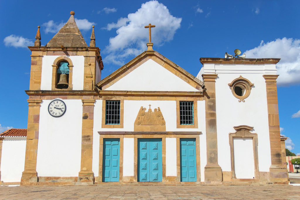 Igraja Católica marco principal da simbologia religiosa de Oeiras