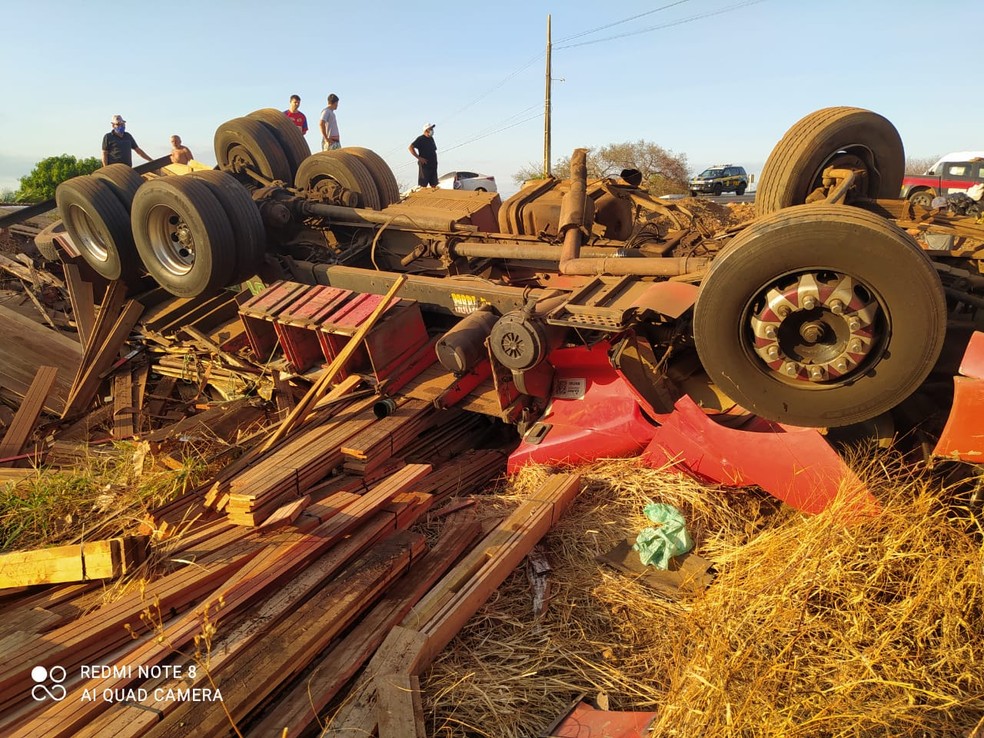 Condutor de caminhão morreu durante acidente na BR-316