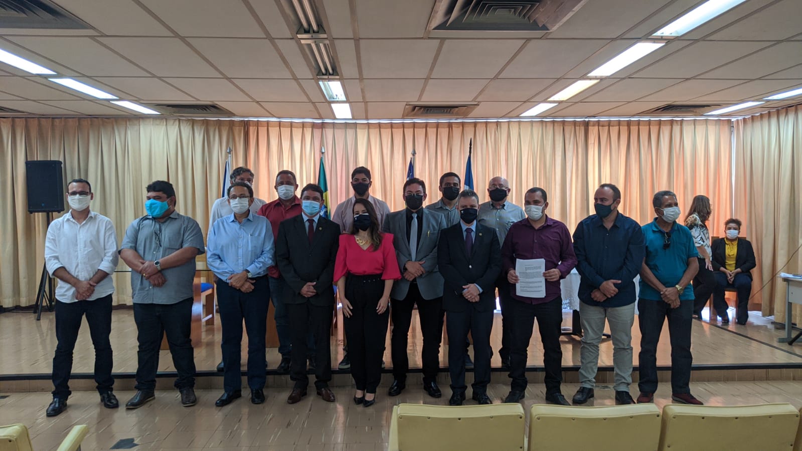 Os prefeitos dos municípios de Altos, Cristino Castro, Itainópolis, São João do Piauí, Simplício Mendes e Valença estiveram presentes