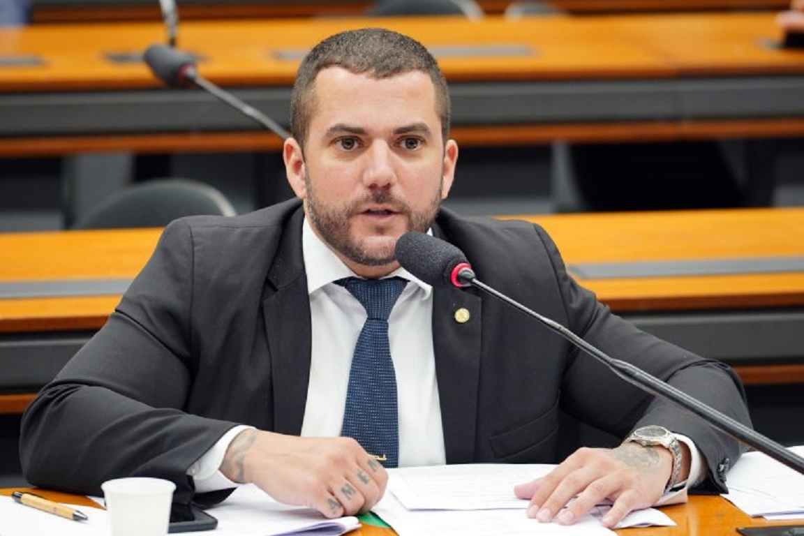 Deputado Carlos Jordy, relator do projeto de lei