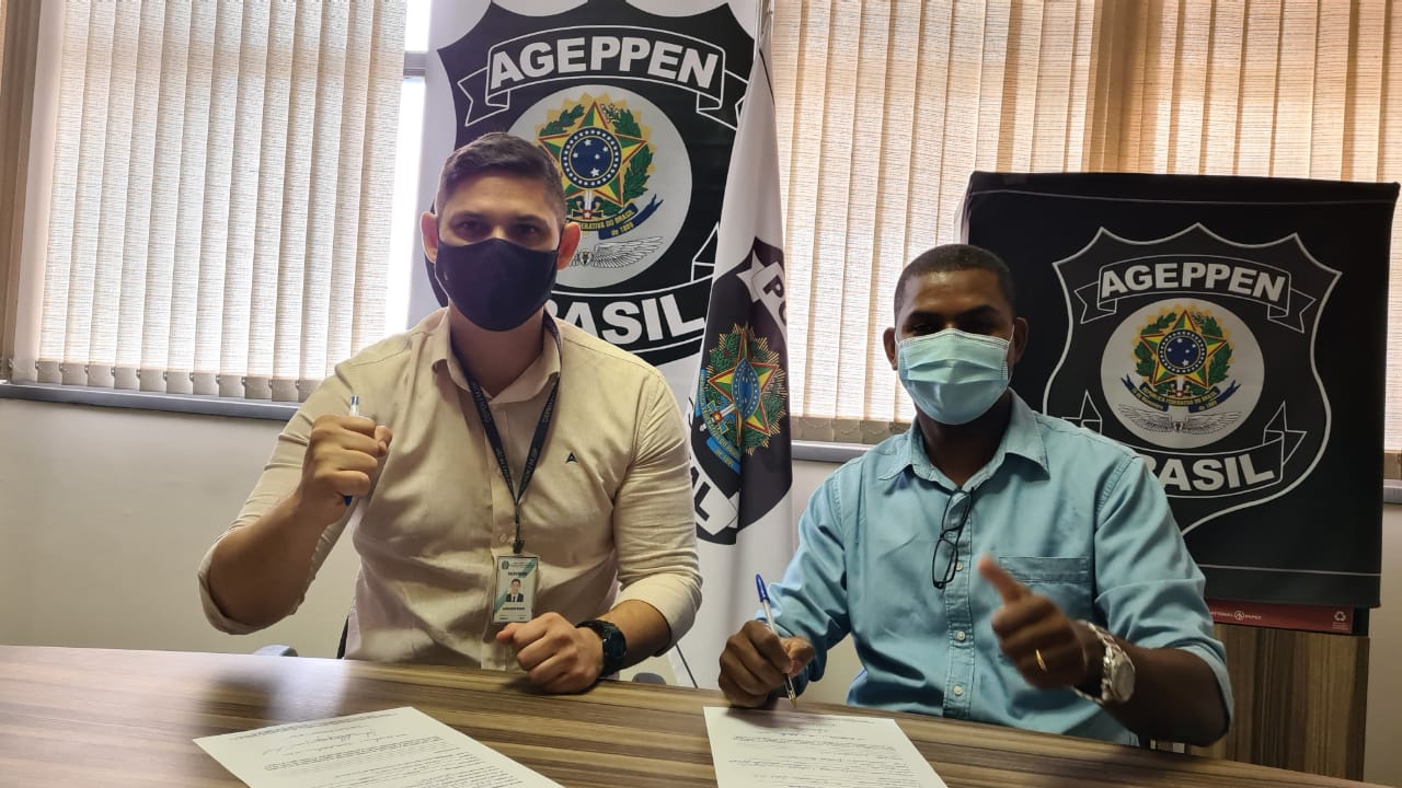 Policiais penais federais, Gilvan Albuquerque e Varlei Ferreira oficializam filiação à AGEPPEN-BRASIL