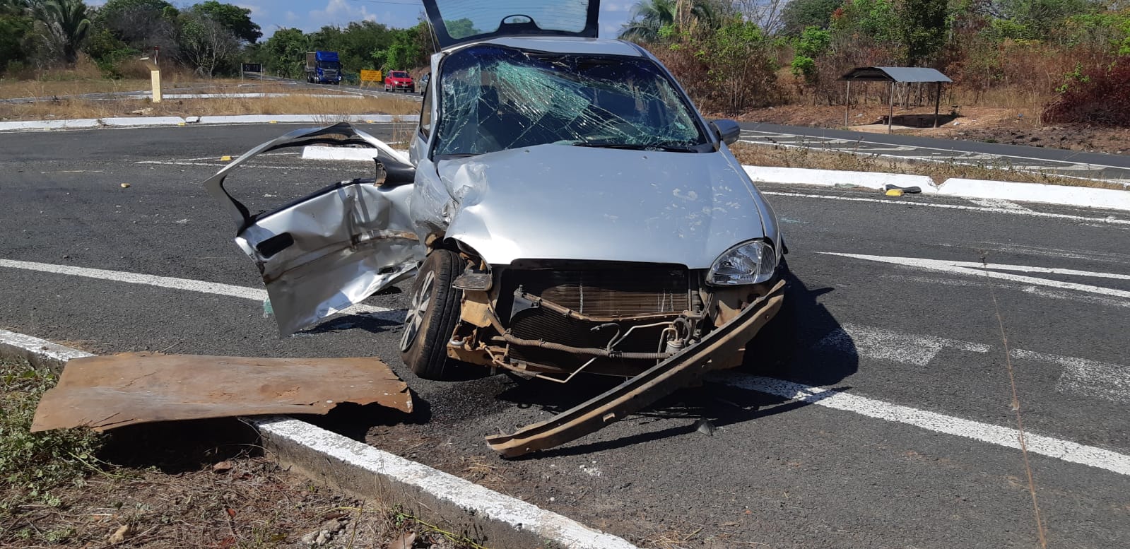 colisão entre carros na BR-316