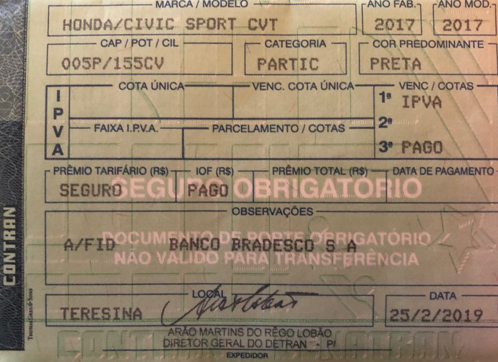 Documento tradicional de carro