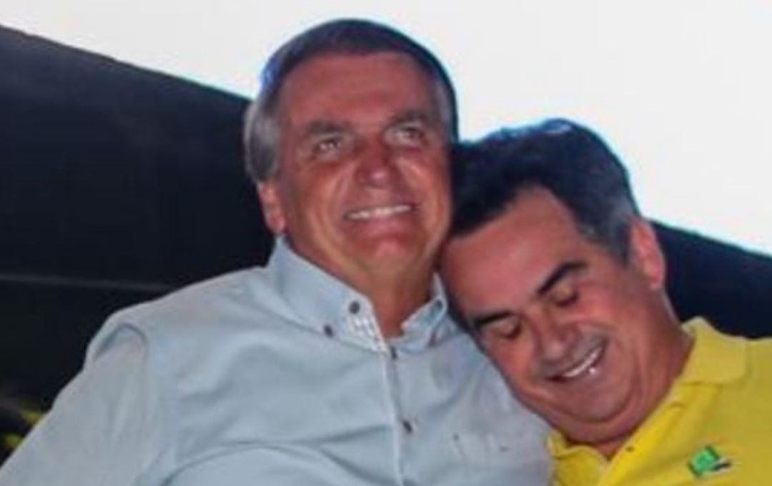 Jair Bolsonaro (PL) ao lado de Ciro Nogueira