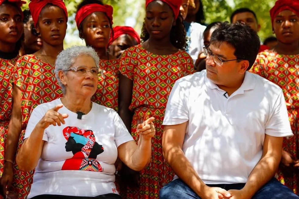 Governador eleito do Piauí, Rafael Fonteles (PT) e a atual governadora, Regina Sousa (PT)