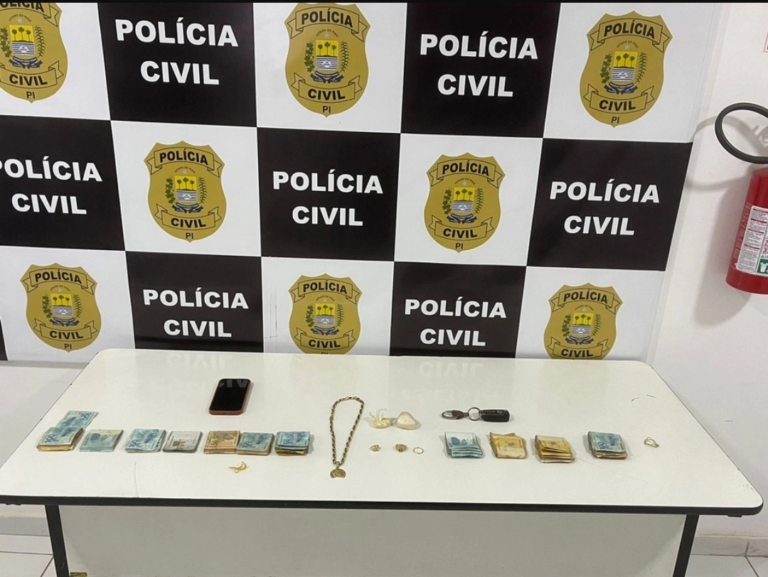 Material apreendido pela polícia