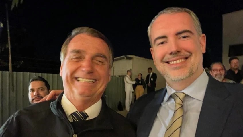 Presidente Jair Bolsonaro e advogado André Ramos Tavares