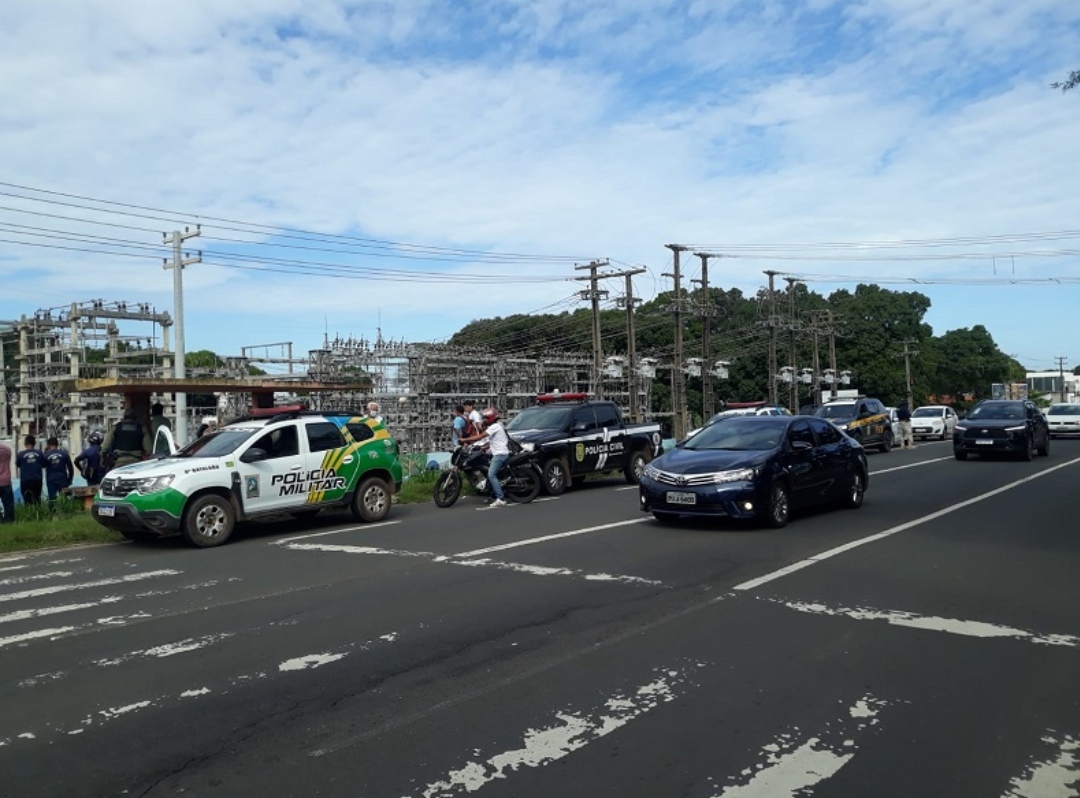 Homem é morto a tiros em frente a subestação de energia na Avenida João XXIII