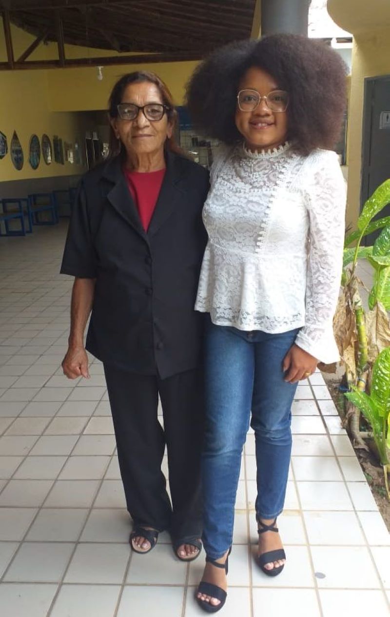 Dona Maria José e sua especial colega Aliane Evangelista, ela que é considerada como um 'anjo' em sua vida