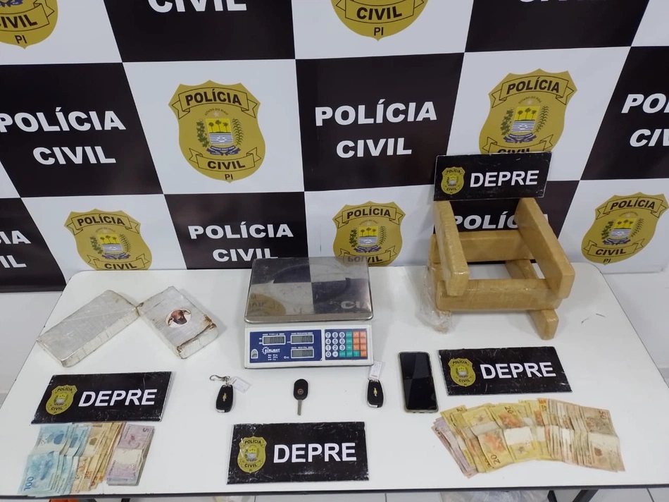 Material apreendido pela polícia