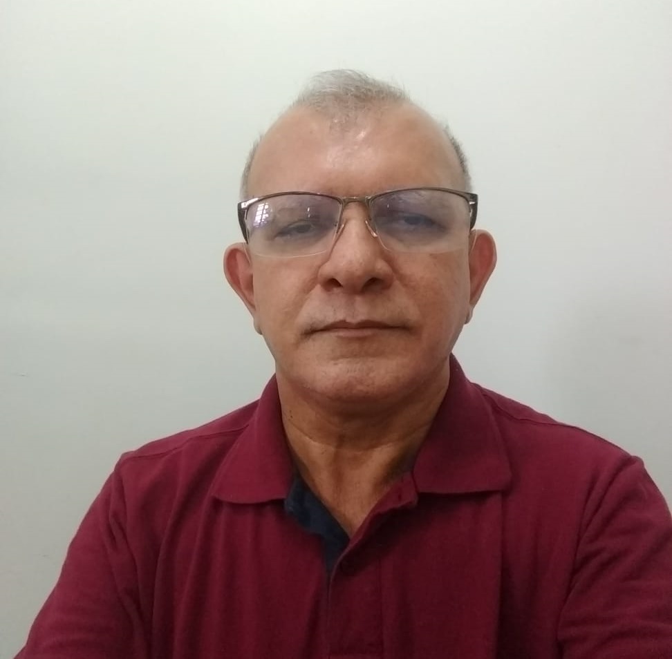 Professor e autor Marcelino Fonteles