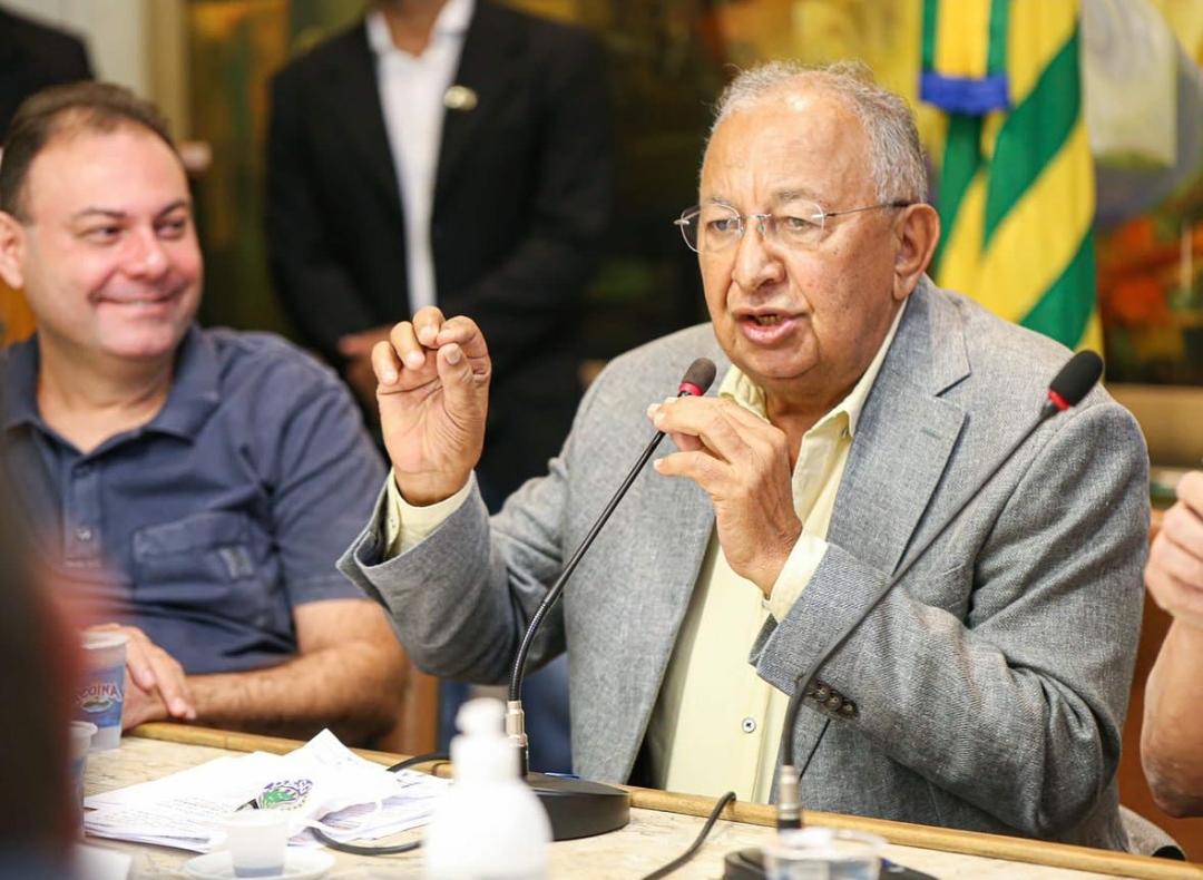 Segundo o prefeito, a possibilidade foi levantada devido a proximidade que possui com o parlamentar