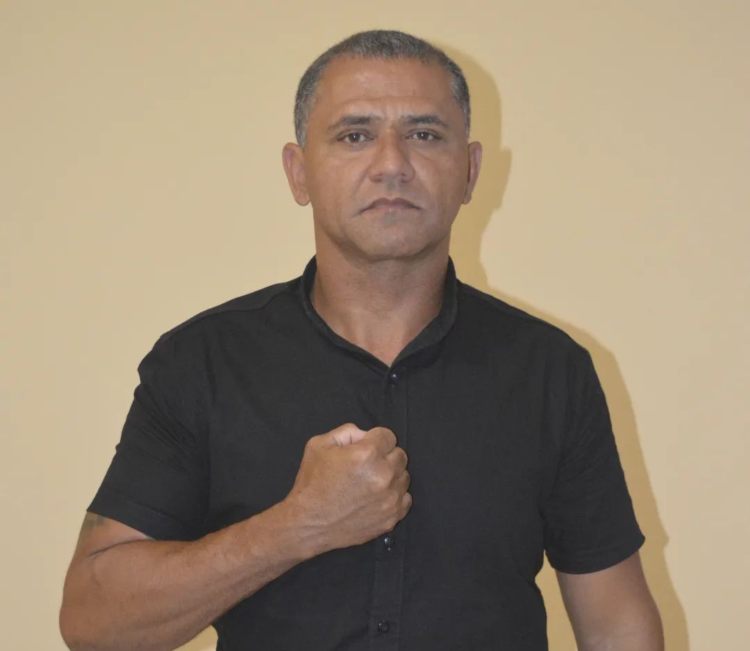 Demetrius Lemos (PODEMOS)