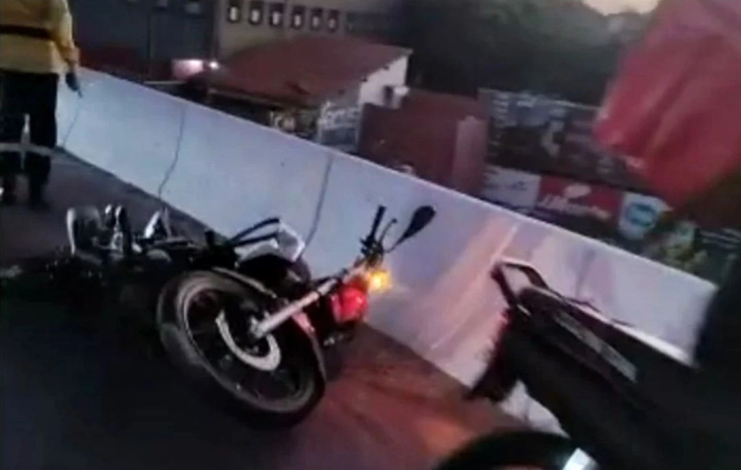 Motociclista morre após cair da Ponte da Amizade