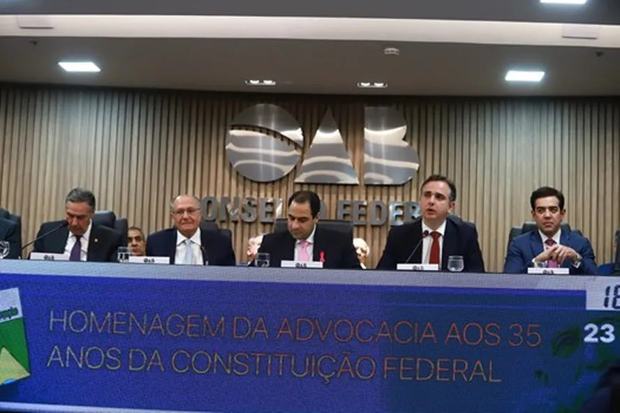 Evento da OAB reuniu autoridades da justiça e figuras políticas na última segunda-feira (23/10).