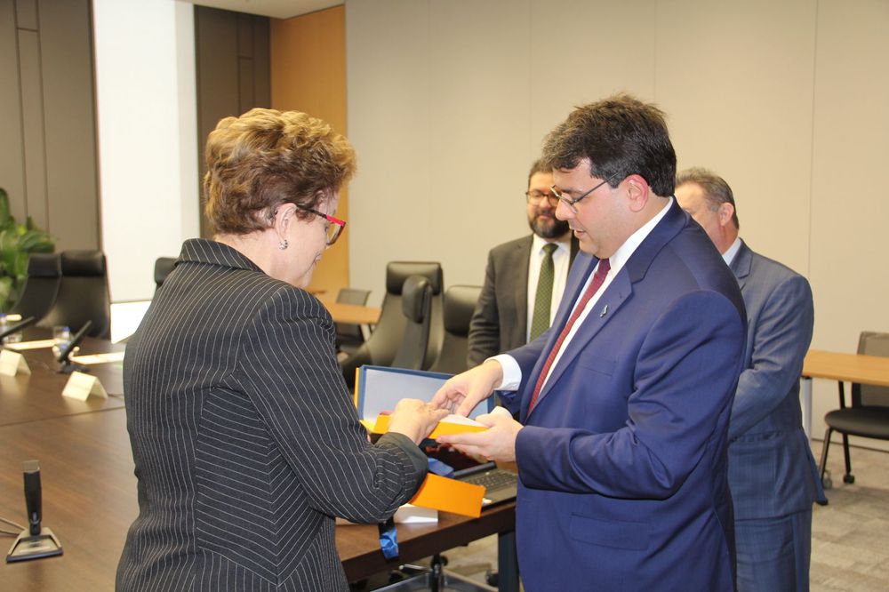 Na imagem, Dilma Rousseff e Rafael Fonteles.