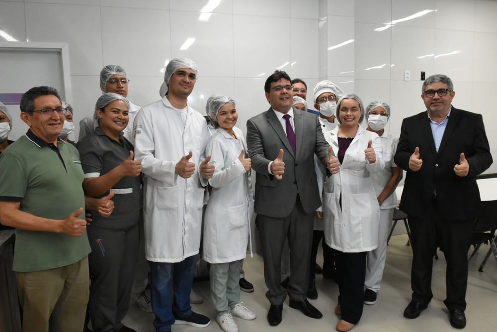 Rafael Fonteles durante visita a Nova Maternidade Dona Evangelina Rosa.