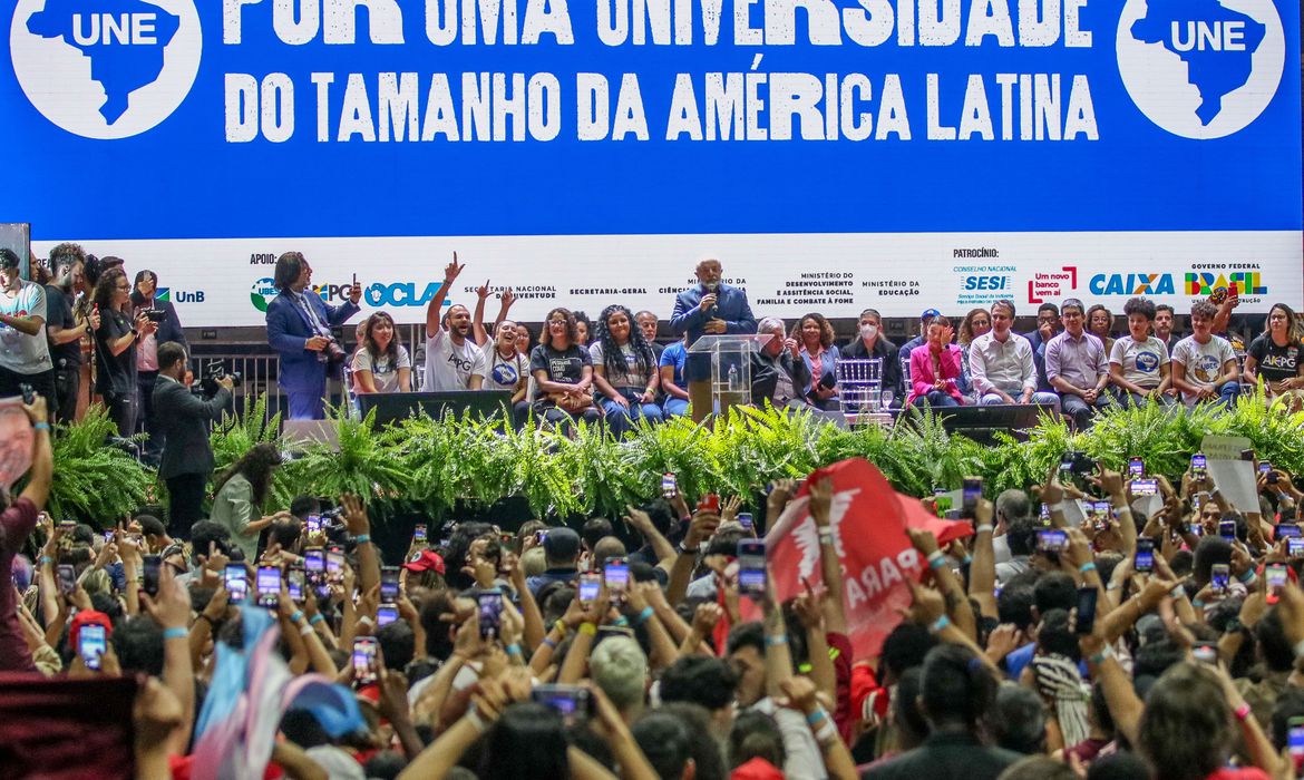 Presidente Lula durante o 59º congresso da União Nacional dos Estudantes (UNE)