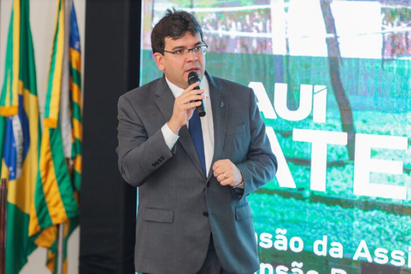 Governador Rafael Fonteles durante solenidade de abertura do Programa de Expansão da Assistência Técnica