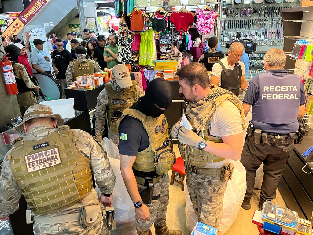 Três lojas do Shopping da Cidade são fechadas durante Operação Interditados IV