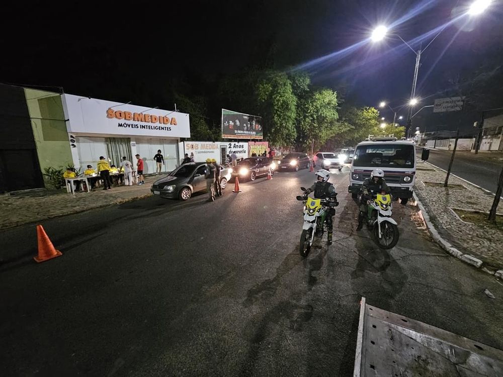 Registro da operação na zona Leste de Teresina.