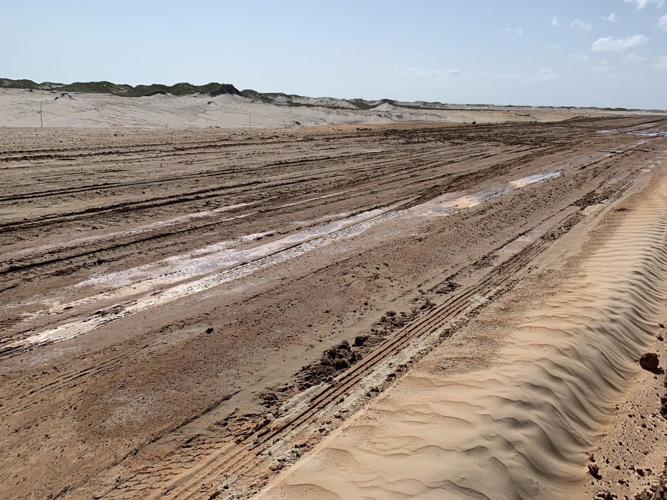 Urbanização em trecho da praia do Quebra-Mar, lateral da Avenida Teresina.