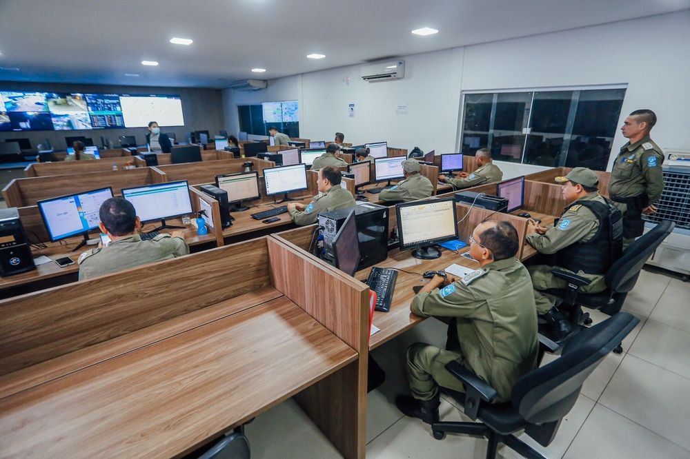 câmeras de alta tecnologia com reconhecimento facial