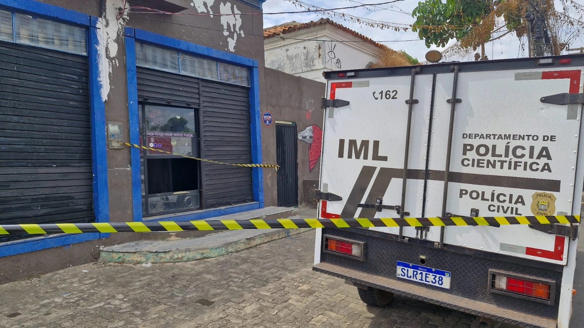 Homem é encontrado morto em frente a espaço cultural no Centro de Teresina