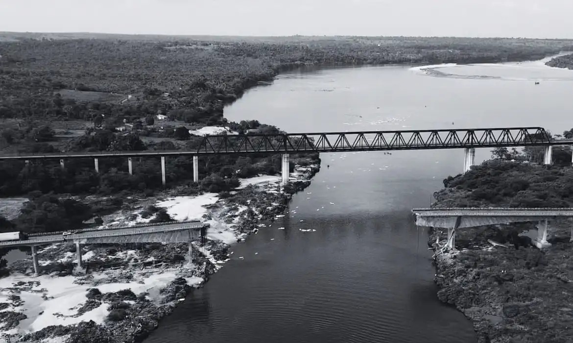 Ponte Juscelino Kubitschek de Oliveira