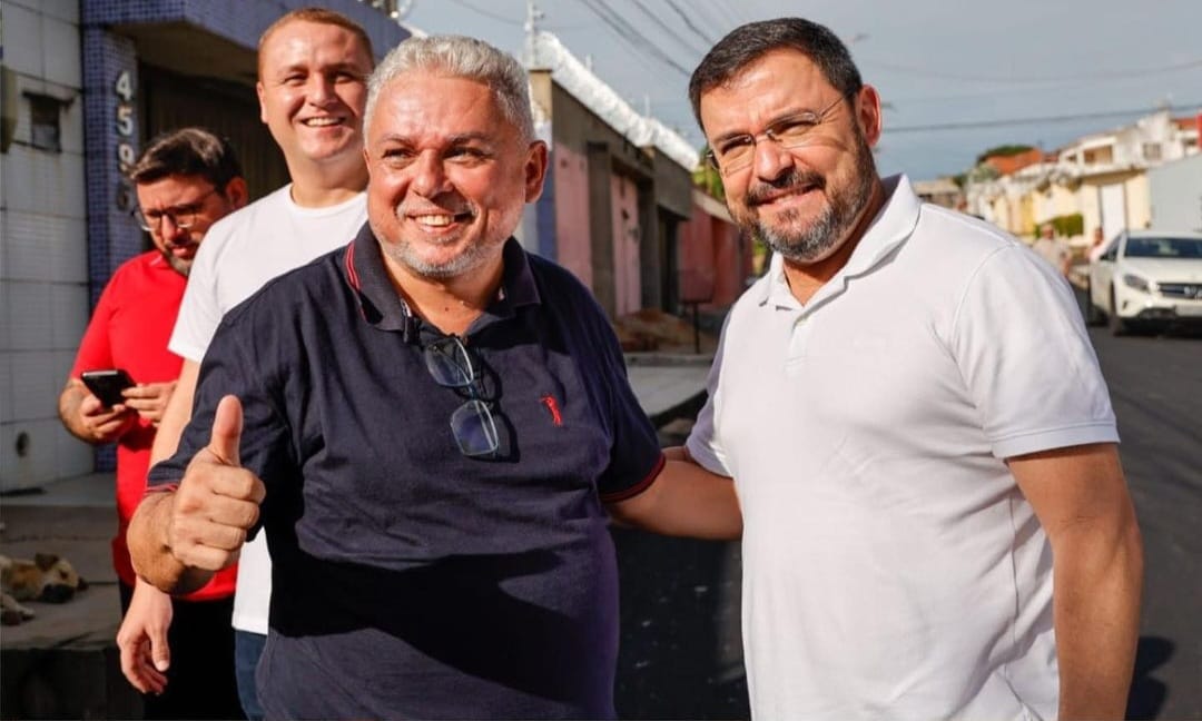 Fábio Novo visita e celebra pavimentação no Recanto das Palmeiras