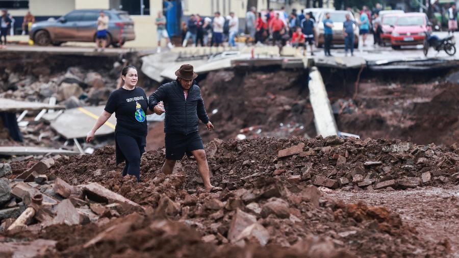 Destruição causadas pelas enchentes no RS