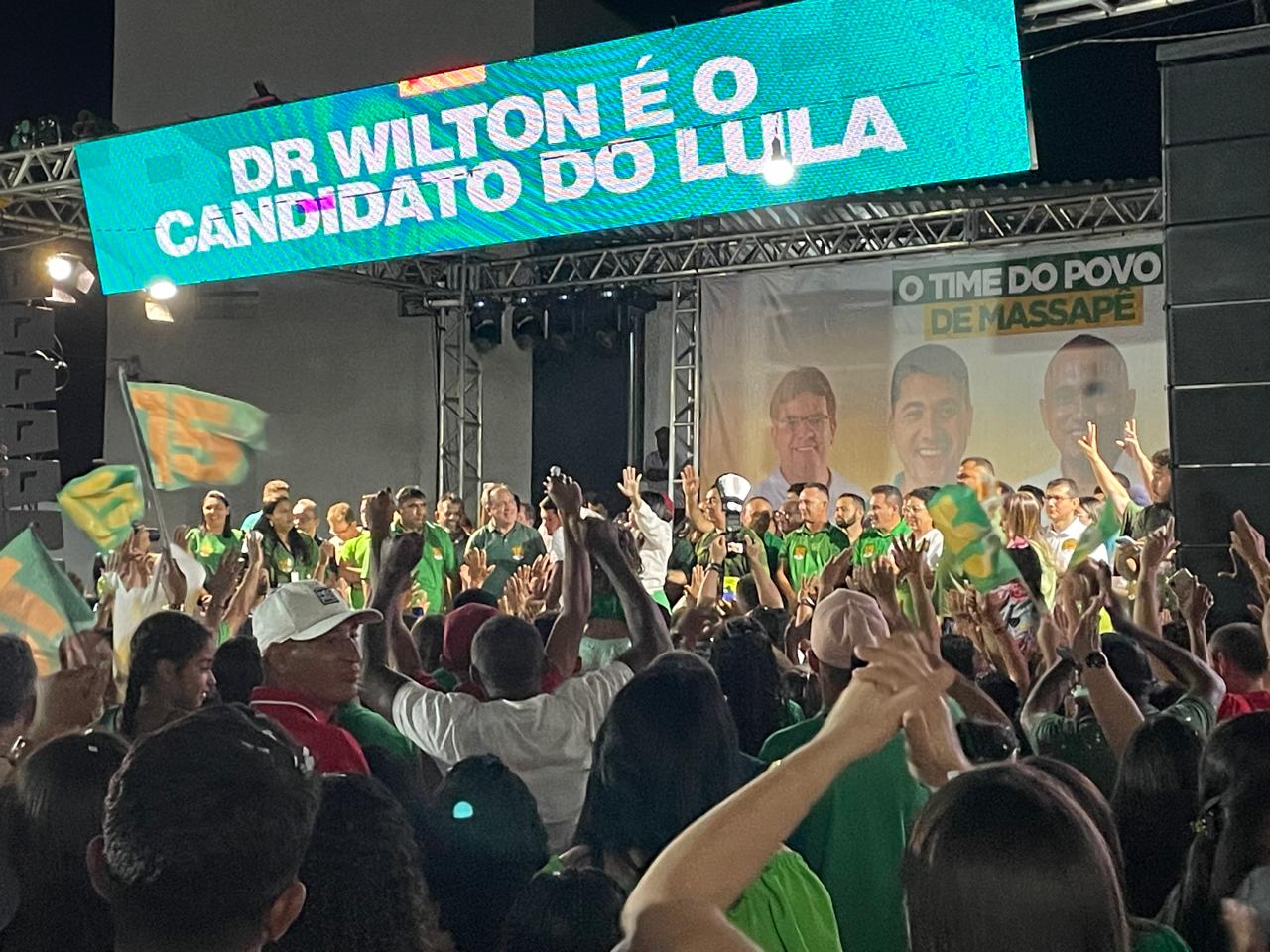 Dr. Wilton Coutinho realiza maior convenção política da história de Massapê do Piauí