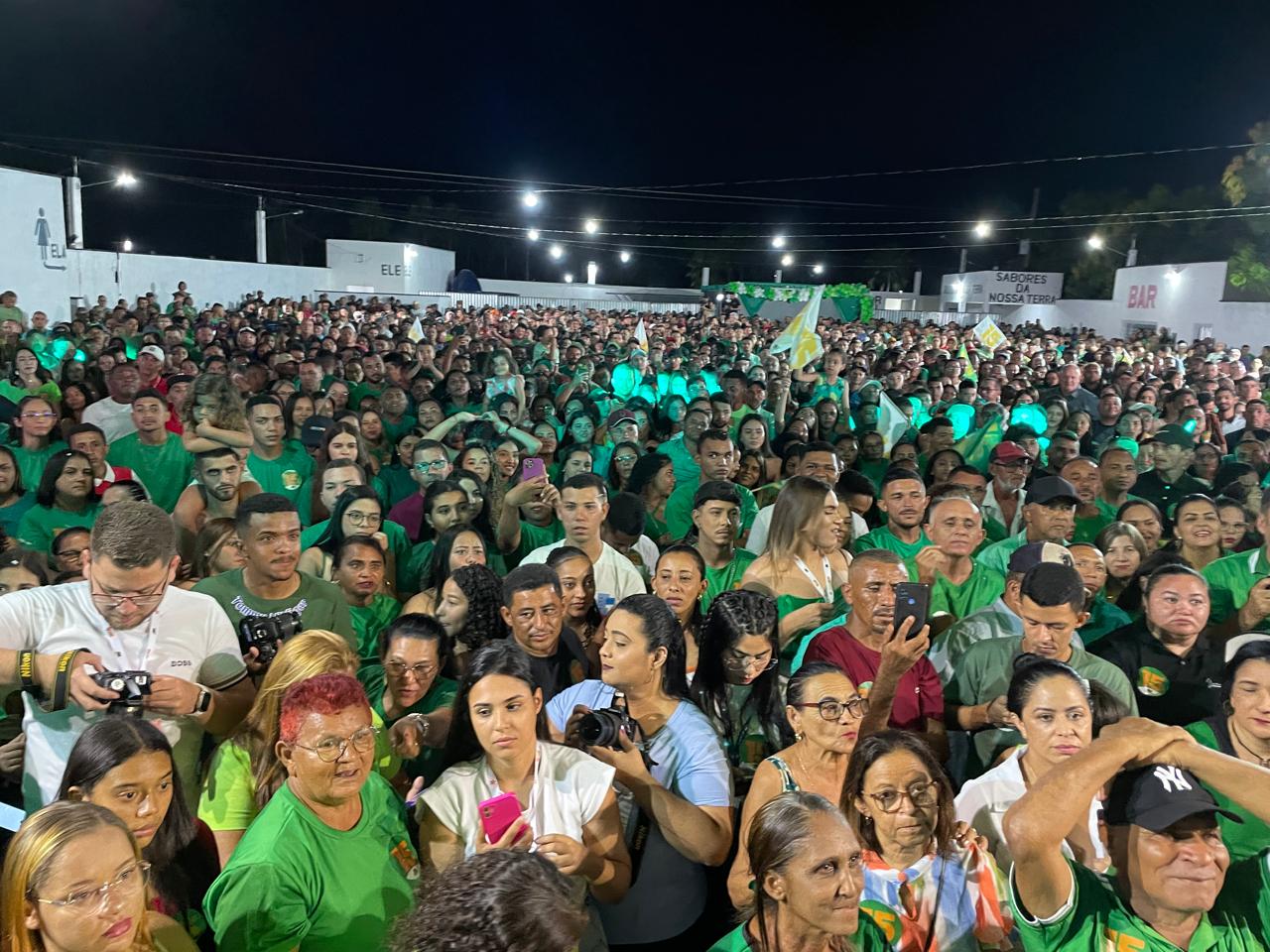 Dr. Wilton Coutinho realiza maior convenção política da história de Massapê do Piauí