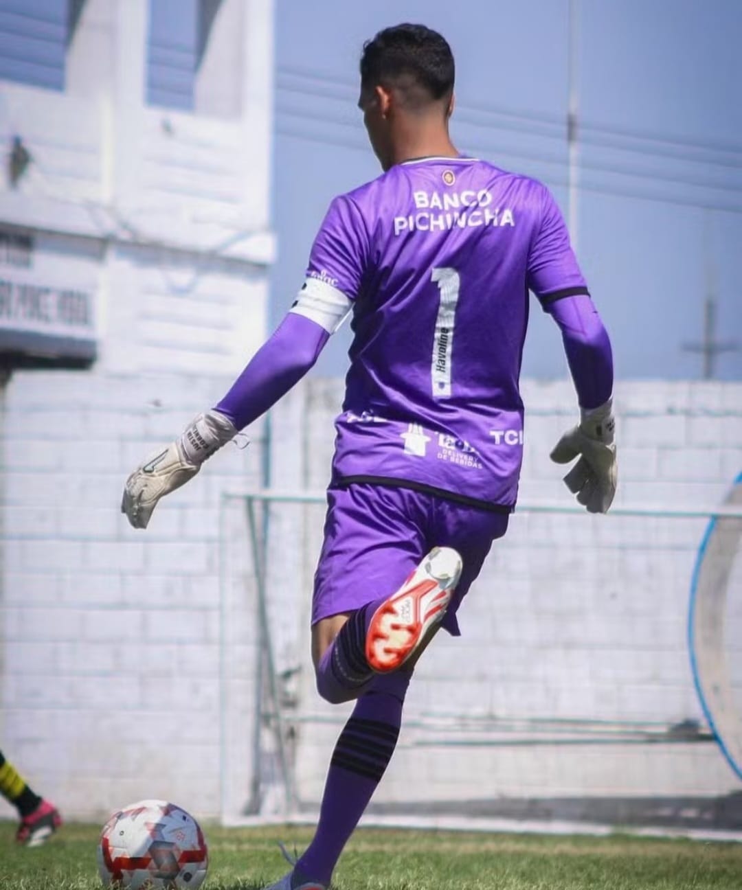 Goleiro Justin Cornejo, do Barcelona de Guayaquil