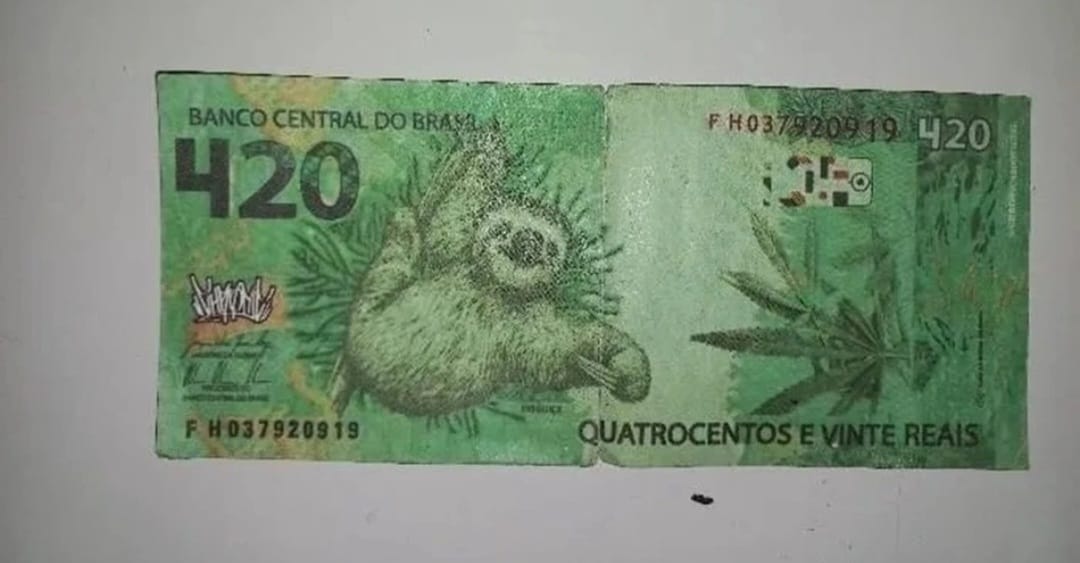 Nota falsa de R$ 420